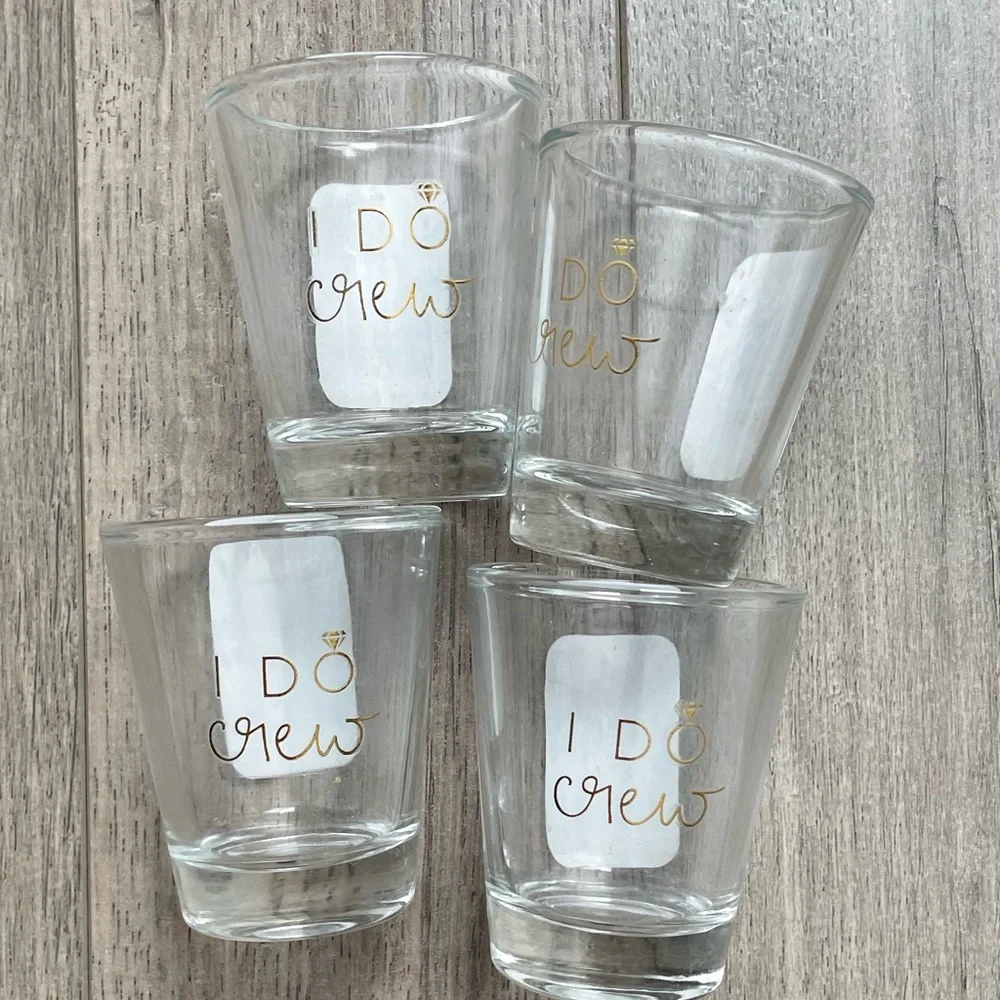 Set of 4 ‘ I Do Crew’ Shot Glasses NWT